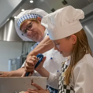 Keuken-a4d95993 Vacatures in familie-entertainment | Werken bij Van Hoorne